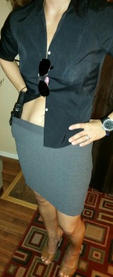 mandy-milf-moves:  This is how I roll in AZ. Conceal carry every day. 