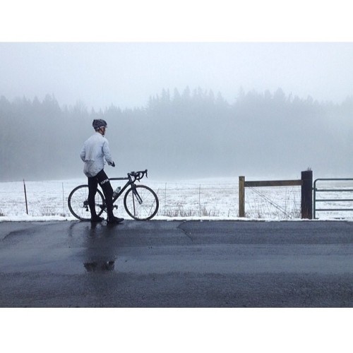 pushpulll: Full stoke for winter riding. #vscocam #vscocying #outsideisfree #rapha #ridewithheart #