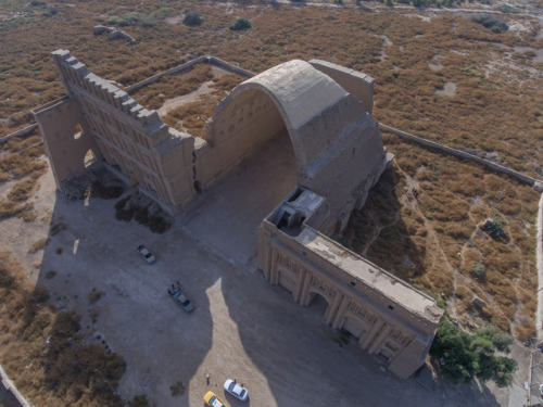 Monday’s picture: a view of Taq Kasra, or the Iwan of Ctesiphon (Iraq)Estimated reading time: 