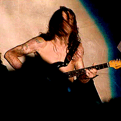 wildpurpleworld:   John Frusciante during ‘Under The Bridge’ live at Slade Castle