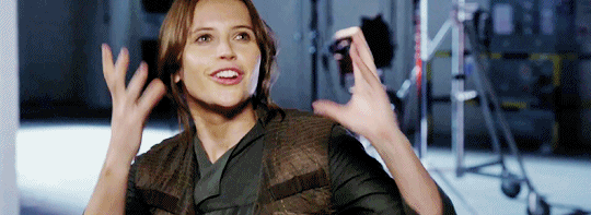 letdiegolunatouchjabbathehutt:New behind the scenes of Diego Luna and Felicity Jones