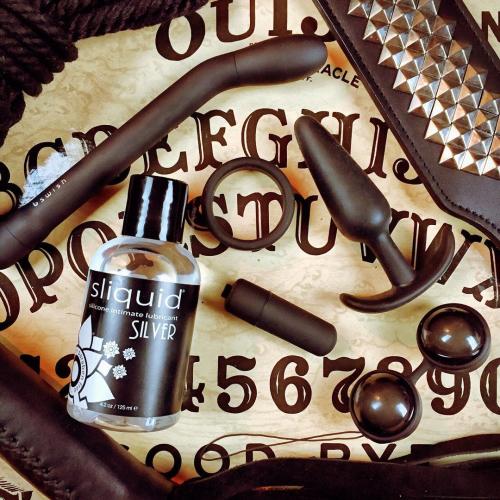 heyepiphora:  Ouija board sex toys yes good 