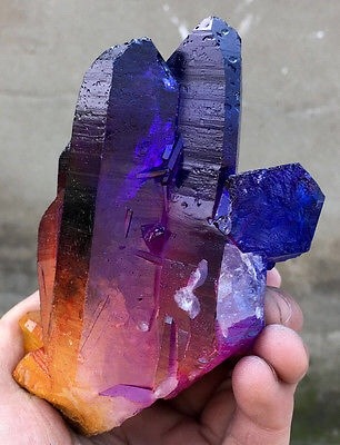 xandroblathers:  chesterdidthings:  the-baron-of-burgle:   fireandshellamari:   revolutionarygays:  dude…  It’s like someone chipped a chunk out of a sunset.   @chesterdidthings  COLORS   Oooo pretty    Man, when Heimdahl finds out you broke the Bifrost