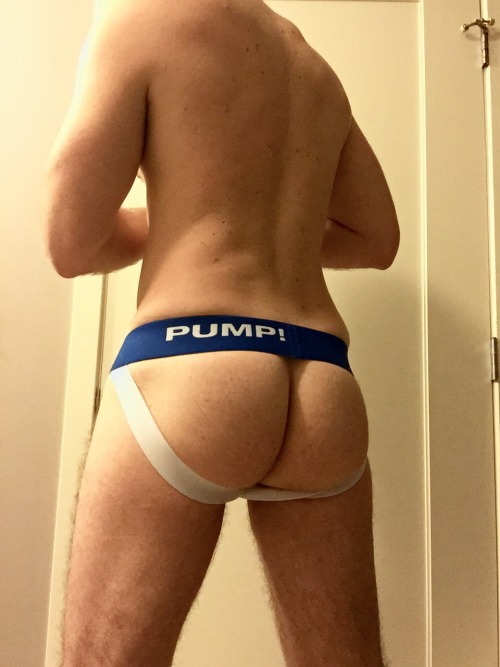 boyfriendunderwear:  Are you an ass man?  Nice ass!!!