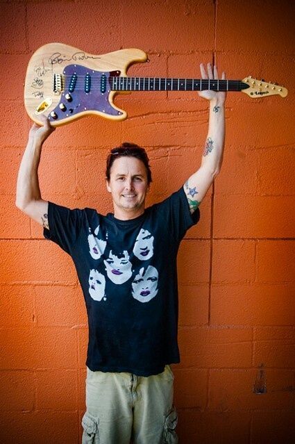 pearljamfans:  #PJPhoto #PearlJam www.facebook.com/… twitter.com/PJFans 