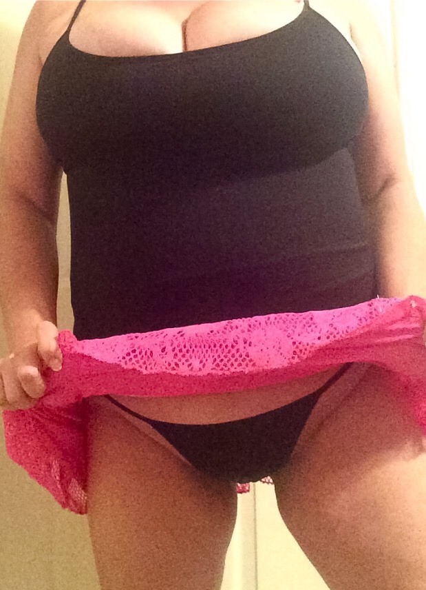hugeknockersking:  😘 @bellasbigboobies