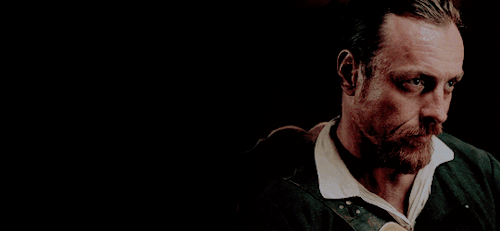 mymadnesswon: James Flint in every episode:  I.    Civilization is coming and it mean