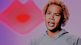 yovskas: rpdr meme // 10 queens.  chi chi devayne. i would tell little zavion davenport that it