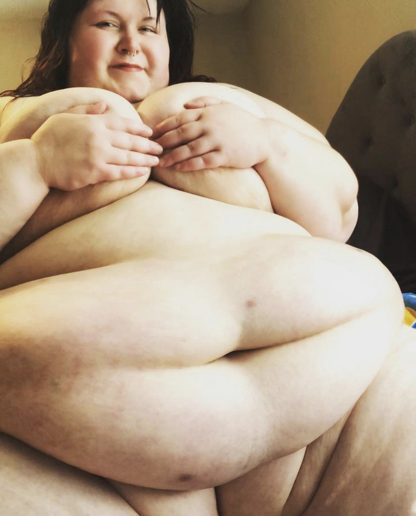 ssbbwchan:https://linktr.ee/bigcutiesteph