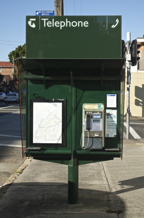 miguelmarquezoutside:Converted pay phone - Sydney