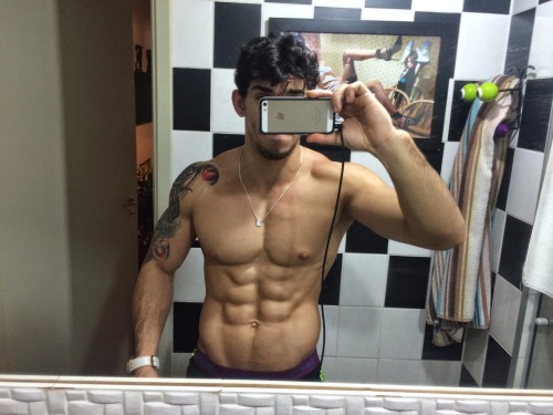 Brazilian dude, Diego Mineiro - HOT!!!KSU-Frat Guy: Over 68,000 followers and 47,000 posts.Follow me at: ksufraternitybrother.tumblr.com