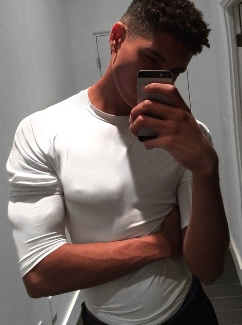baenonymous:  baenonymous:  [tyra banks voice] you wanna be on top?  i live by this