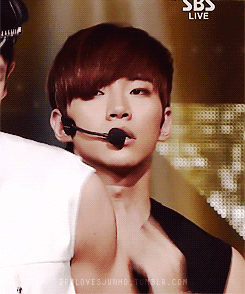 2pmlovesjunho:  4/∞ Junho’s dance moves  