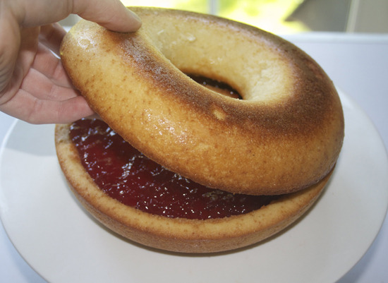 thecakebar:  Giant Donut Cake Tutorial