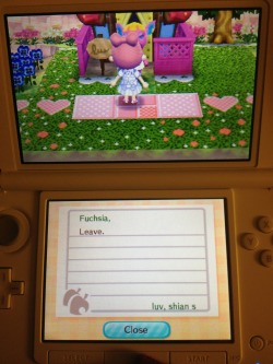 pinkmoonkitty:  Fuchsia showed me a letter from her old town. 