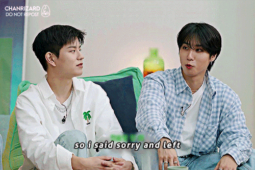 Everyone: Chris-hyungnim, Sir Felix: 'sup Mate