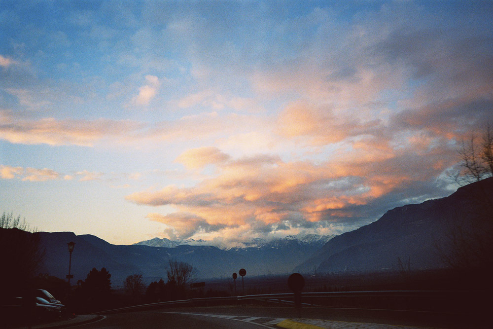 sitoutside:  Photography by calimerise