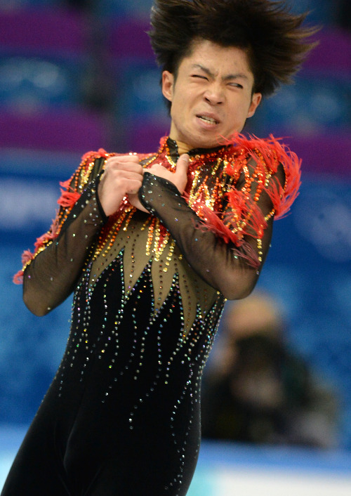 divergencyinfandoms:  papa-erwin:  fuckyeahgodofmischief:  Become a figure skater they said you will be graceful they said  I WILL SO FUCKING MAKE REACTION PICS OUT OF THIS SHIT  the 4th one bottom - top, looks like Jake Able.. I guess Adam is out of