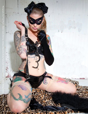 #Tattoo #TattooGirls #TattooLife #LaPrimeraLives ( Twitter: @razorpunker )…