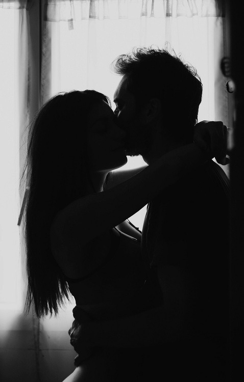passionat3ly:  Mild Sexual / Love Blog