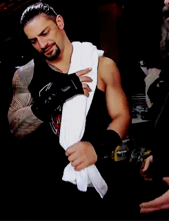 edithambroreigns:  romandeanjeff:  edithambroreigns:  romandeanjeff:  edithambroreigns: