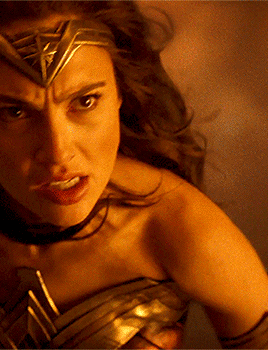 tessatompsons:[…] Later in the series, Wonder Woman is forced to kill War during a conflict with her
