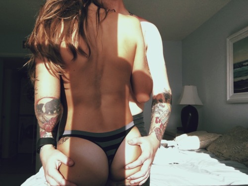 bellusterra:His hands on my skin, the smell of coffee, waves hitting the sands…mornings with him are magic.