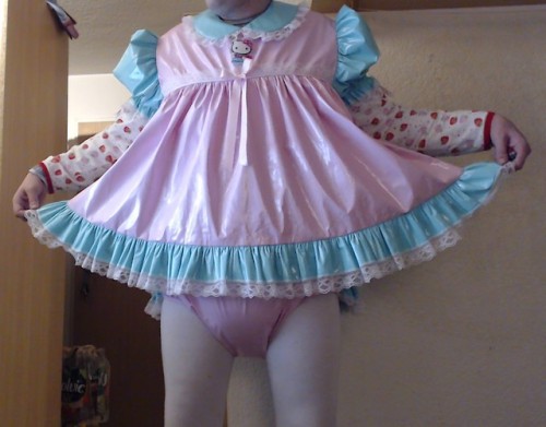sissybaby-tomoyo-blog: my new rubber dress :D Part 4 Would love to wear sissy frocks and knickers