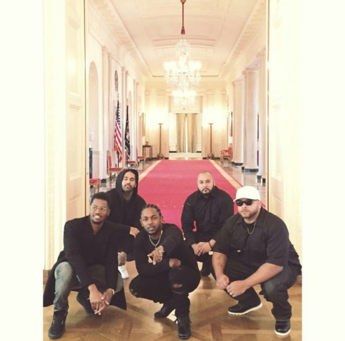 cosmosimisear:  colachampagnedad:  they hit the prison squat in the white house  iconic