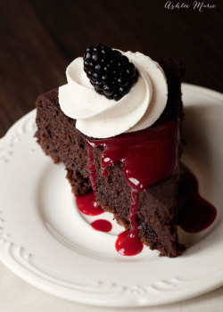 hoardingrecipes:    The BEST Flourless Chocolate Cake