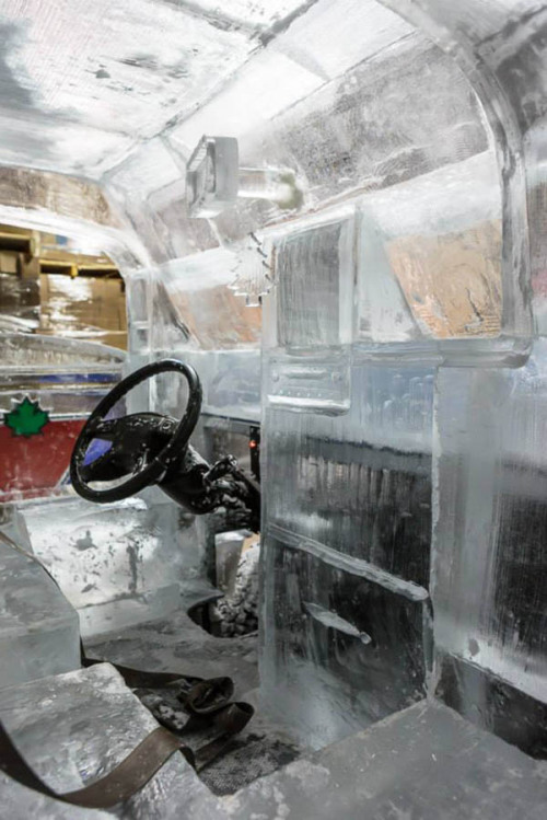 transientday:  jabberjack:  moonjellybeans:  bobbycaputo:  Fully Functional and Driveable Truck Made of Ice A Canadian ice sculpture company called Iceculture took on an incredible challenge recently. The result is pretty much unbelievable. Canadian