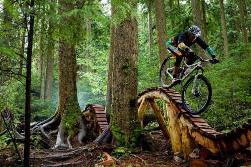 bikes-bridges-beer: Wade Simmons. North Shore, Vancouver . #Vancouver #mountainbikes #mountainbike