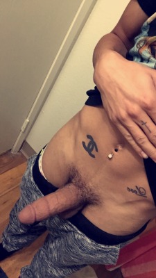 gaypornmonster:  I’m 18, from Las Vegas!!!!SUBMISSION!Cute