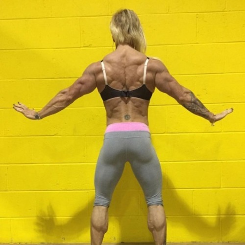 femalemuscletalk:  Which impresses you more, her back, arms, or calves?   #femalemuscle  #femalebodybuilding  #bodybuilding  #fitness  #femalewrestlers  #bikini  femalemuscle.com