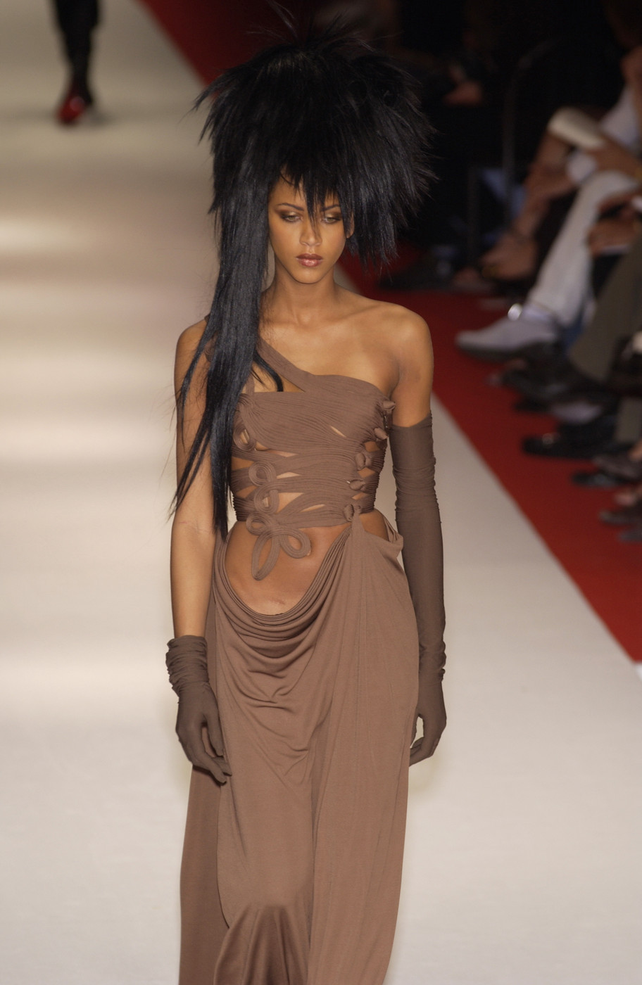 howtobeafuckinglady:  Jean Paul Gaultier Fall/Winter 2002 Haute Couture 