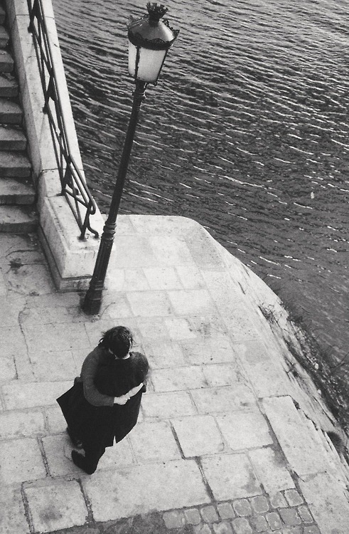 i-love-art:    Édouard Boubat     1923, París, Francia -    junio de 1999, Montrouge, Francia   