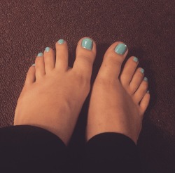 misssierrafantasyfeet:  My Cute Toes💙💙💋