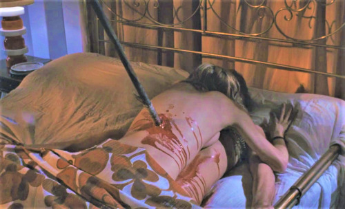 A romantic death scene from A Bay of Blood (1971)