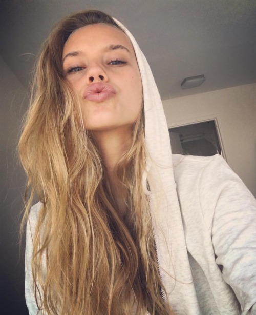LUXELOUU