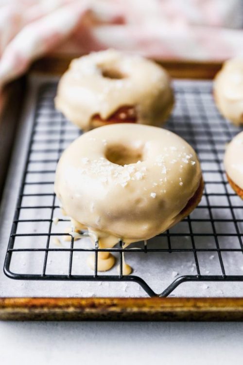 Porn Pics sweetoothgirl:    Baked Salted Maple Donuts