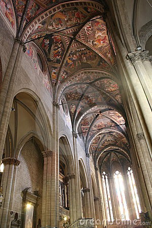 kadevohn:Amazing vaulted ceilings in cathedrals