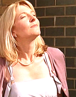 scrangepants: eve-granger:Jemma Redgrave as Sophie Wall in Waking the Dead: Mask of Sanity She is th