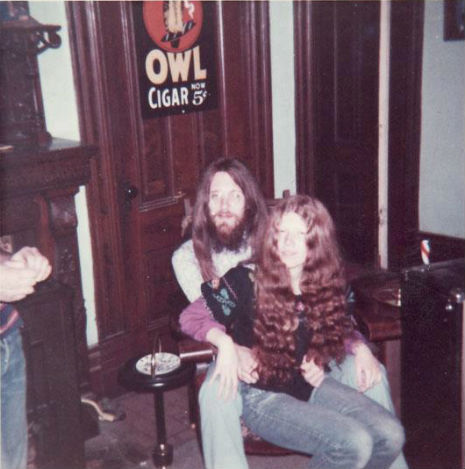 popculturehypnotizedmycat:     theunderestimator:     Lux Interior &amp; Poison