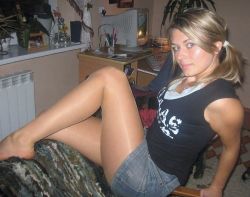 pantyhose-dating:    Pantyhose Dating http://pantyhosedating.co.uk  