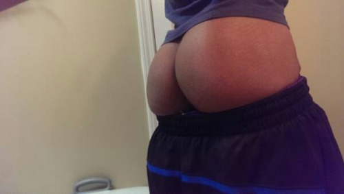 seacrit14:  Love for da azz