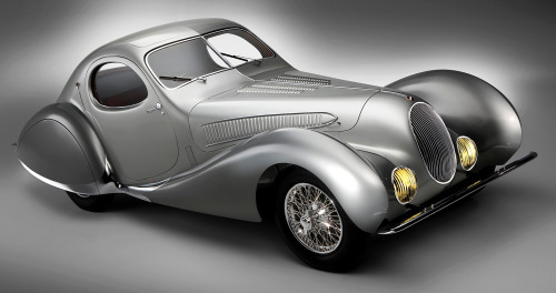 dieselpunkflimflam:carsthatnevermadeitetc:Talbot-Lago T150 SS, 1938, by Figoni and Falaschi. Eleven 