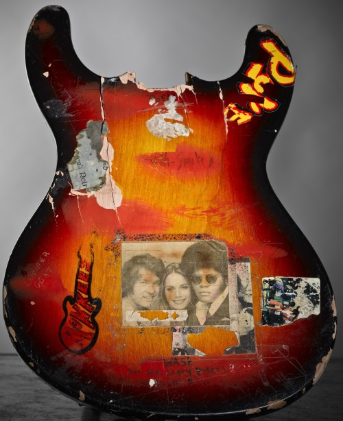 nirvananews:  Kurt Cobain’s first smashed guitar from the Evergreen State College, 1988.