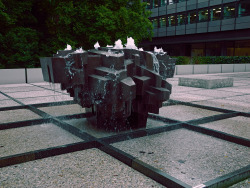 scavengedluxury:  Brutalist fountain near