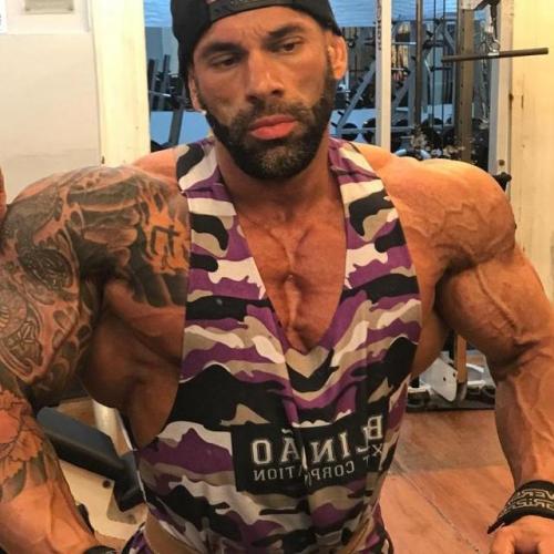 beyondshredded: Thiago Santisteban: fucking brutal diet face and conditioning. You can feel the powe