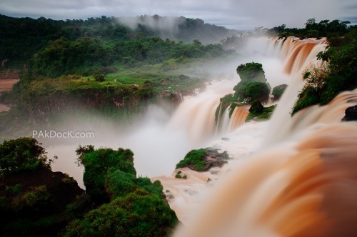 sapphire1707:  Iguazu | by PAkDocK | ift.tt/16FrHpC